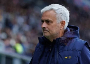 Mourinho Panchina 2 Bologna-Roma 14052023