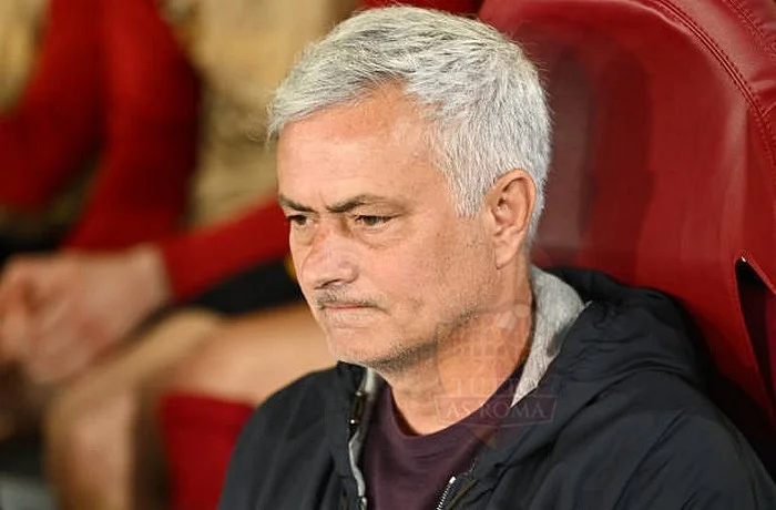 Mourinho Panchina 2 Roma-Bayer Leverkusen 11052023