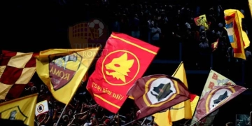 Tifosi romanisti all'Olimpico Roma-Spezia 06042023