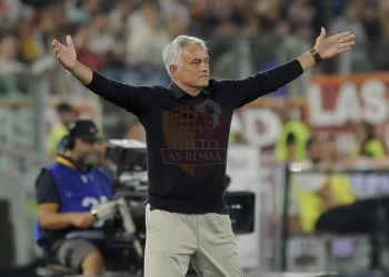 Mourinho Panchina Roma-Milan 2 01092023