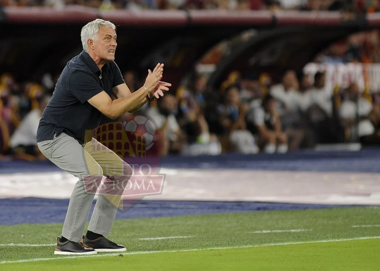 Mourinho Panchina Roma-Empoli 3 17092023