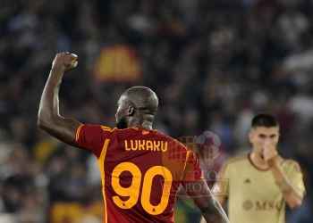 Lukaku Esulta braccio alzato Roma-Servette 05102023