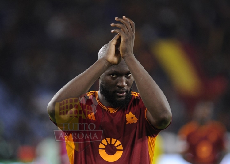 Lukaku Applaude Roma-Slavia Praga 261023