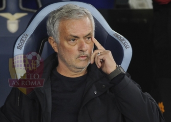 Mourinho Panchina Lazio-Roma 2 12112023