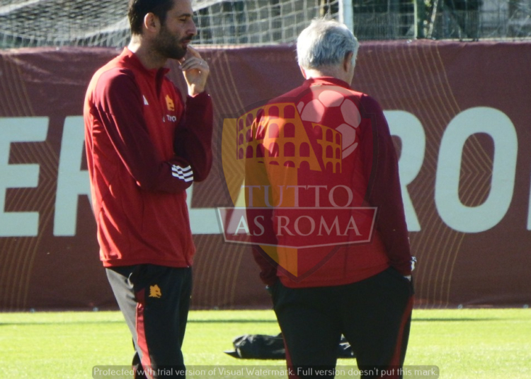 Mourinho e Foti Rifinitura Slavia Praga-Roma 08 Novembre 2023