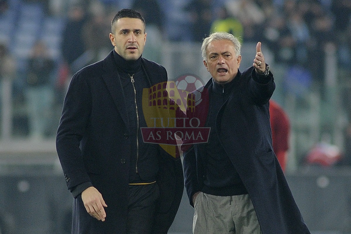 Mourinho e Cardini Panchina Lazio-Roma Coppa Italia 2 10012024