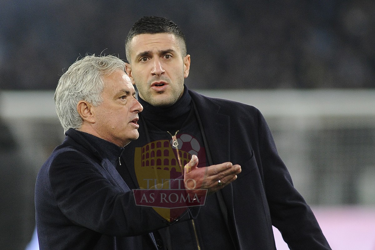 Mourinho e Cardini Panchina Lazio-Roma Coppa Italia 3 10012024