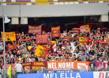 Tifosi romanisti Salernitana-Roma 14082022