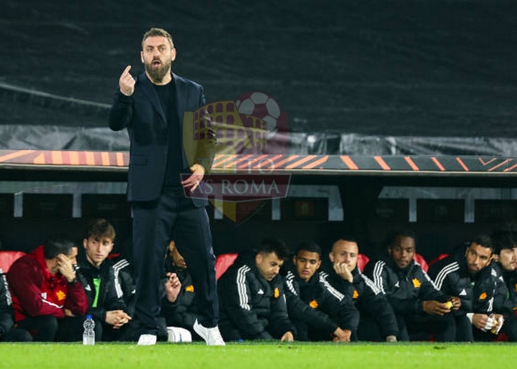 De Rossi Panchina Feyenoord-Roma 2 15022024