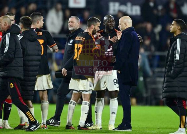 Lukaku e Spinazzola Fine partita Feyenoord-Roma 15022024