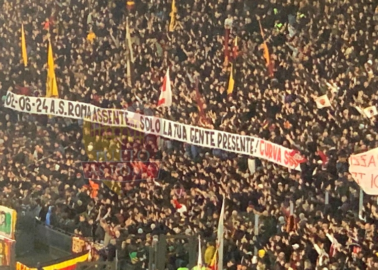 Striscione Contro Friedkin Losi Roma-Inter 10022024