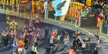 Mancini festeggia sotto la Curva Sud Roma-Lazio 06042024
