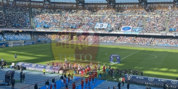 Napoli-Roma Entrata in campo Stadio Maradona