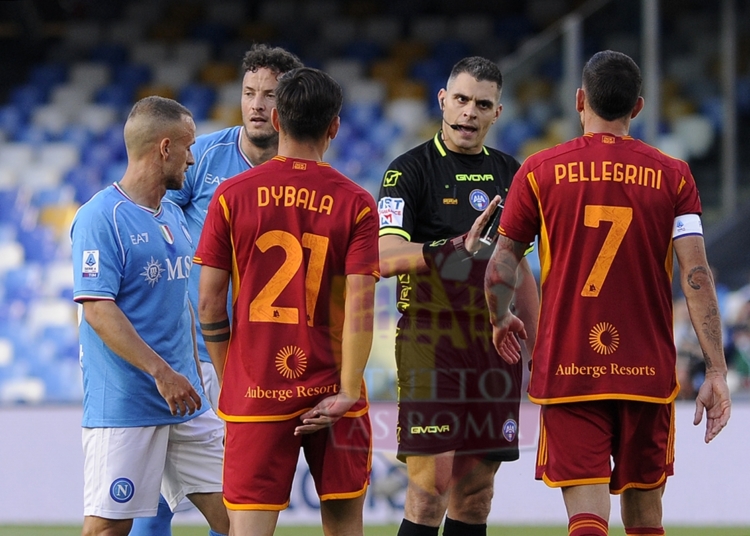 Pellegrini e Dybala Discutono arbitro Sozza Napoli-Roma 28042024