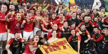 Squadra Esultanza La grande bellezza 2 Roma-Lazio 06042024