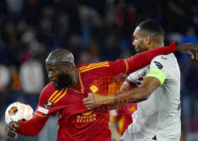 Lukaku Azione contrasto Tah Roma-Bayer Leverkusen 02052024