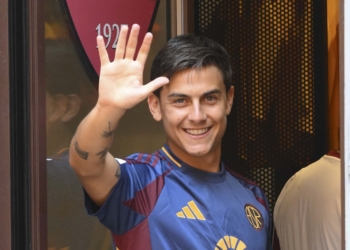 Paulo Dybala Via del Corso