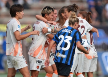 Kumagai e Dragoni Esulta gol con compagne Inter-Roma 05102024