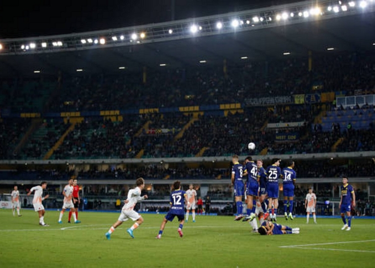 Dybala Punizione Verona-Roma 03112024