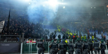Fumogeni Tifosi Roma-Eintracht 30012025
