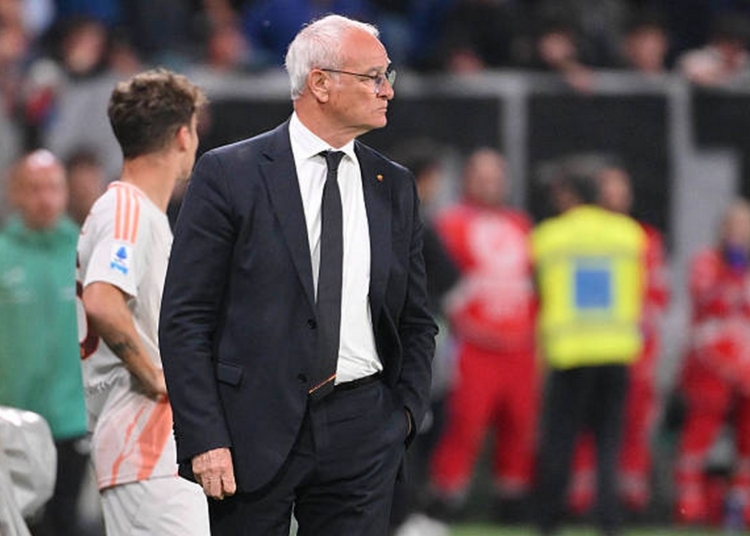 Ranieri Arrabbiato esce dal campo Atalanta-Roma 12052025