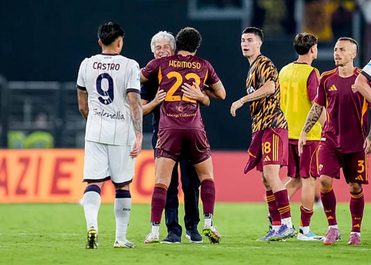Gasperini Esulta vittoria con Hermoso Roma-Bologna 23082025
