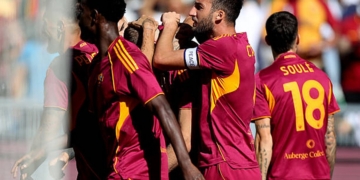 Dovbyk Esulta gol con i compagni Roma-Verona 28092025