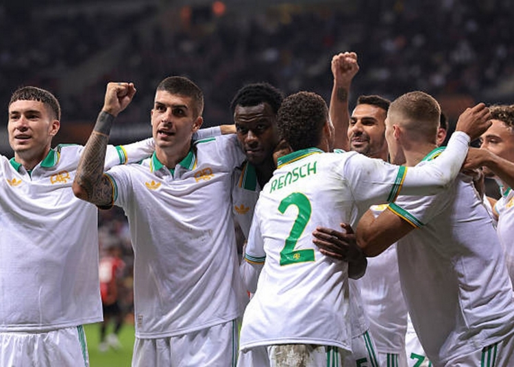 N'Dicka Esulta gol con compagni Nizza-Roma 24092025