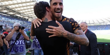 Pellegrini Esulta gol con Svilar sotto la sud Lazio-Roma 21092025