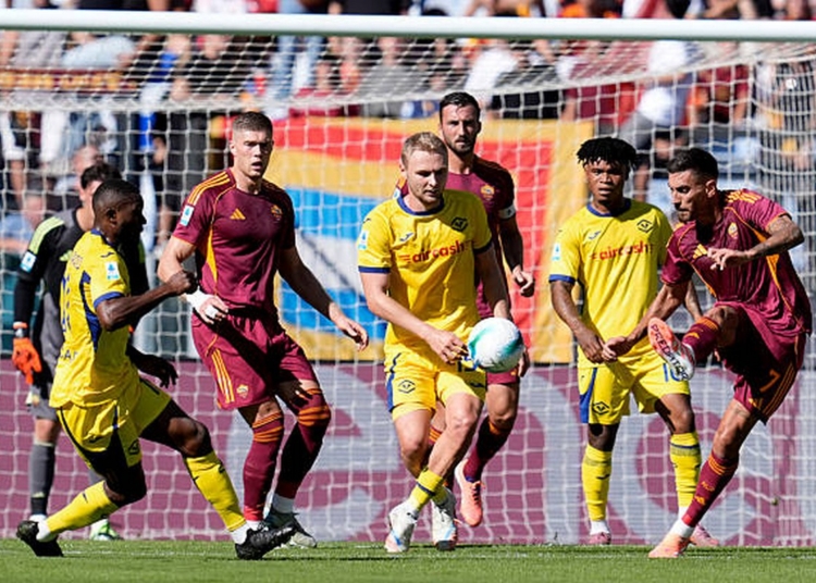 Lorenzo Pellegrini e Artem Dovbyk - Photo by Matteo Ciambelli