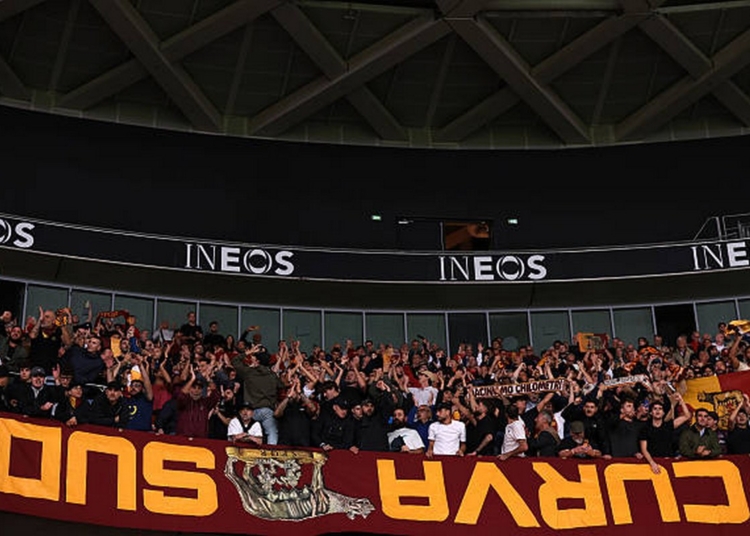 Tifosi romanisti a Nizza - Photo by Jonathan Moscrop