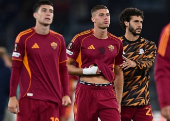 Dovbyk e Soulé Sconsolati fine partita Roma-Lille 02102025
