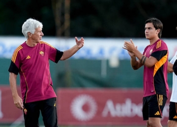 Gasperini e Dybala Riscaldamento Roma-Cannes 31072025