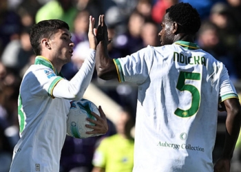 Soulé Esulta gol con N'Dicka Fiorentina-Roma 05102025