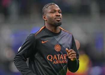 Thuram Inter riscaldamento