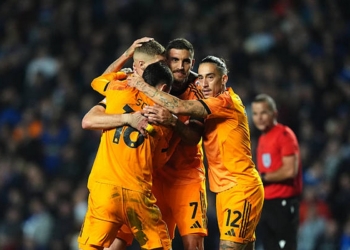 Pellegrini Esulta con Soulé gol Rangers-Roma 06112025