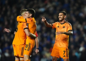 Pellegrini Esulta gol con Soulé e Dovbyk Rangers-Roma 06112025