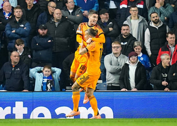 Soulé Esulta con Tsimikas Gol Rangers-Roma 06112025