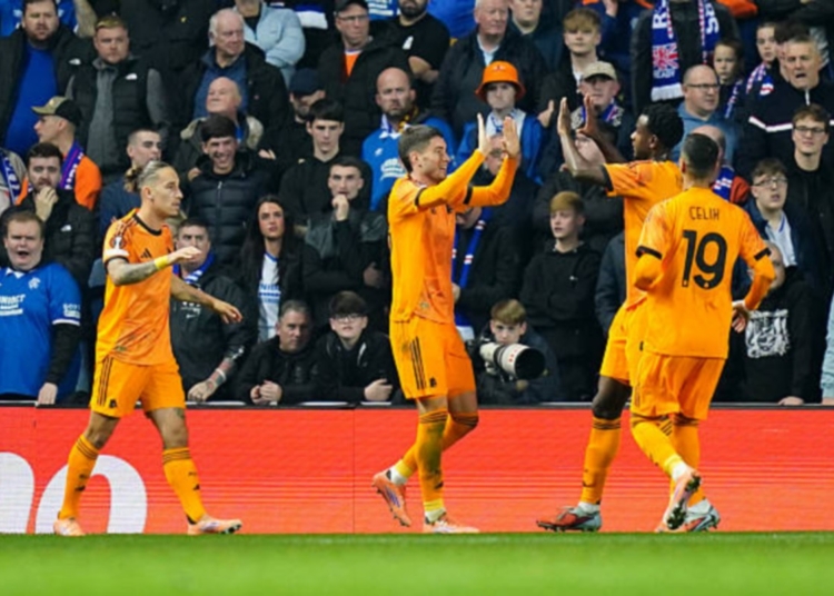 Soulé Esulta gol con N'Dicka Rangers-Roma 06112025