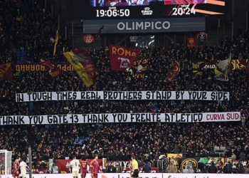 Striscione Grazie tifosi Atletico 27112025