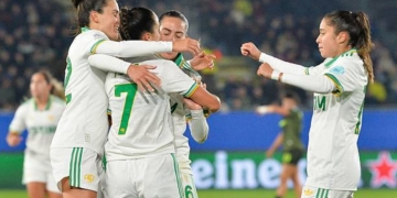 Femminile Viens Esulta gol con compagne Leuven-Roma 20112025