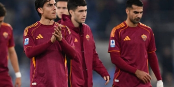 Dybala Deluso saluta tifosi con Celik e Soulé Roma-Napoli 30112025