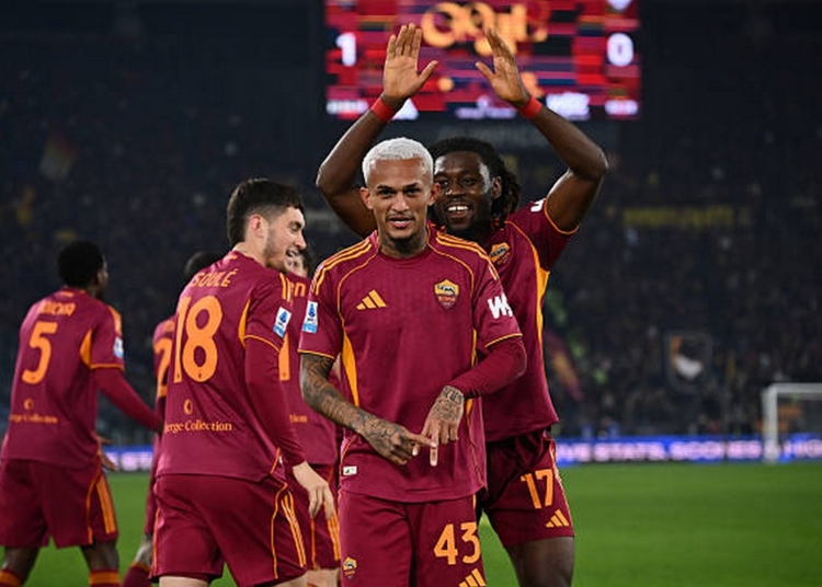 Wesley Esulta gol Roma-Como 3 15122025