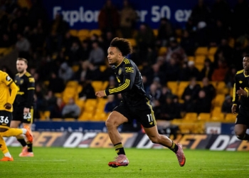 Zirkzee Primo piano Maglia nera 2