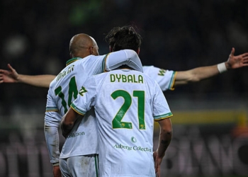 Malen Esulta gol con Dybala Torino-Roma 18012026