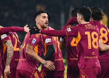 Pellegrini Esulta gol con compagni Roma-Milan 3 25012026