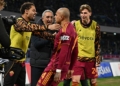 Malen Esulta gol con Rensch Napoli-Roma 5 15022026