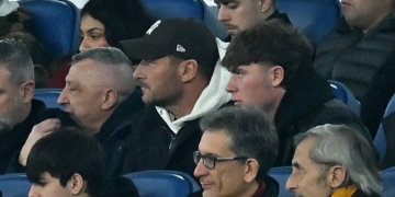 Totti Tribuna con Scala Candela e Cristian Roma-Cagliari 09022026
