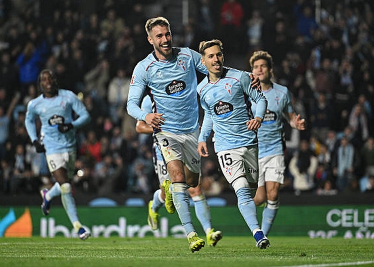 Zaragoza Maglia celeste 2