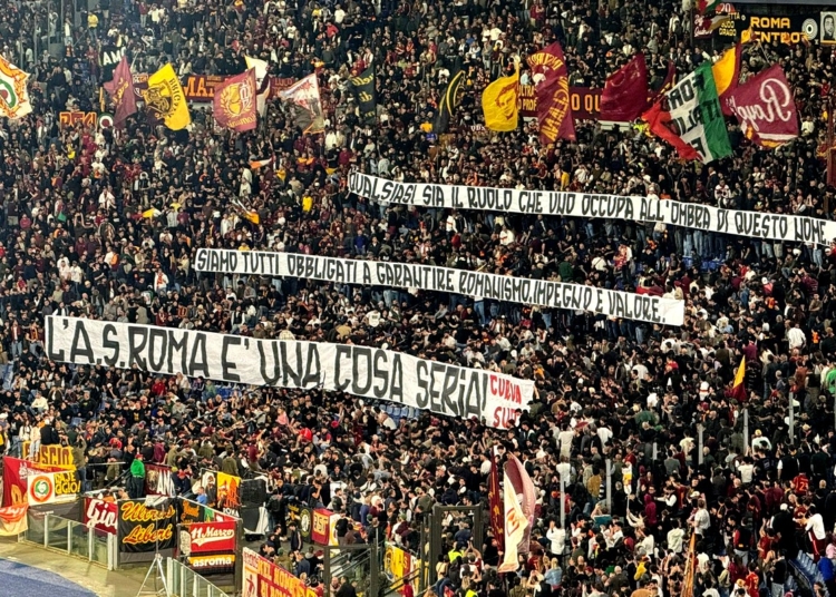 Striscioni Roma una cosa seria